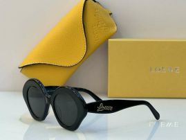 Picture of Loewe Sunglasses _SKUfw55590500fw